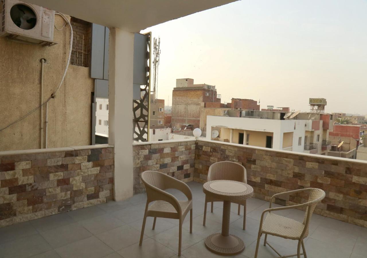 Pyramids Shadow Hotel Il Il Cairo Esterno foto